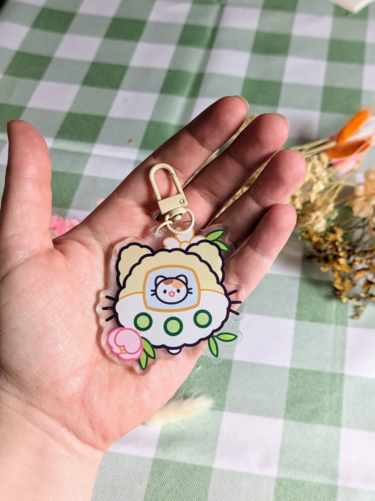 Kitty tamagotchi keyring